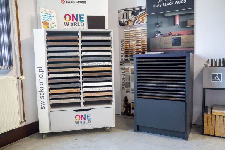 Ultracienkie blaty BLACK WOOD Swiss Krono - nowoczesne blaty kuchenne